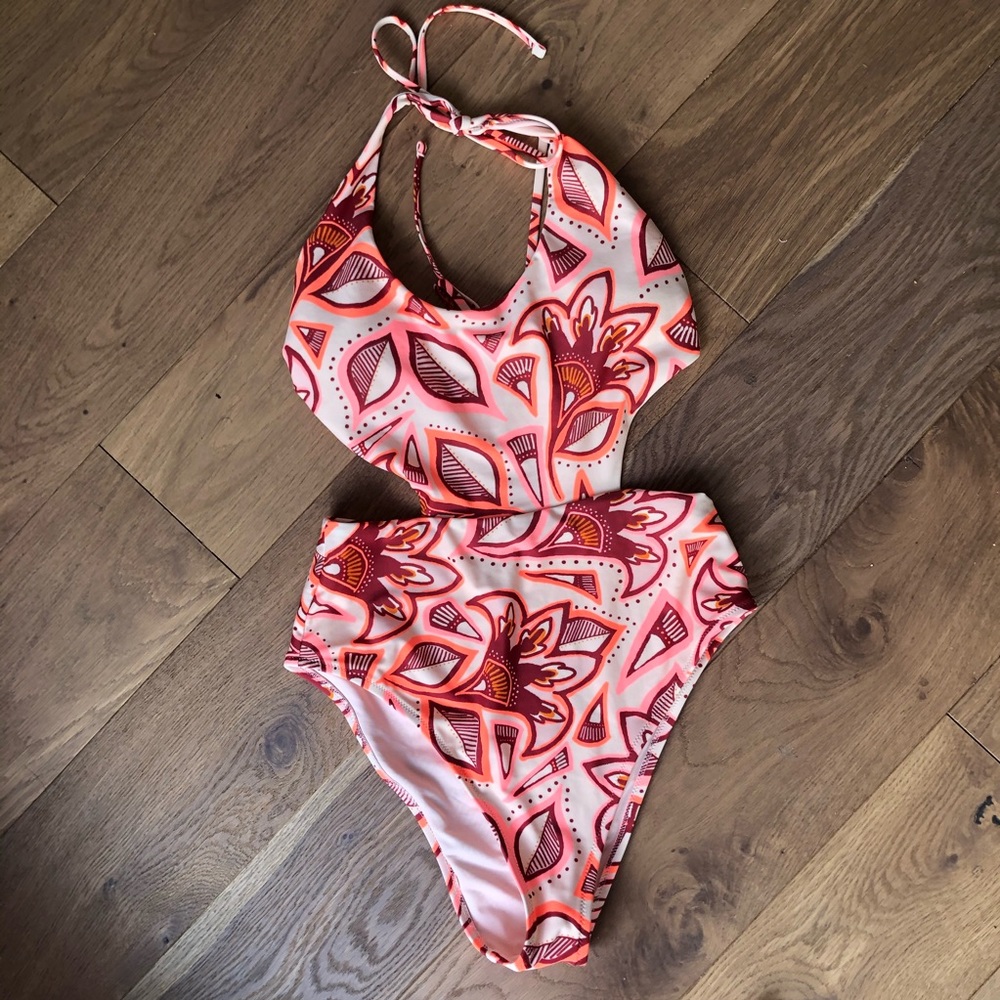Aerie One Piece Swim Suit NWOT Peach Sz M